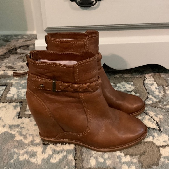 Great condition leather wedge booties - Picture 1 of 4